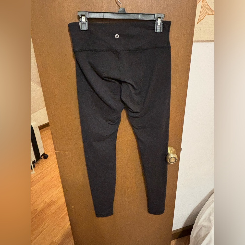 Lululemon black leggings